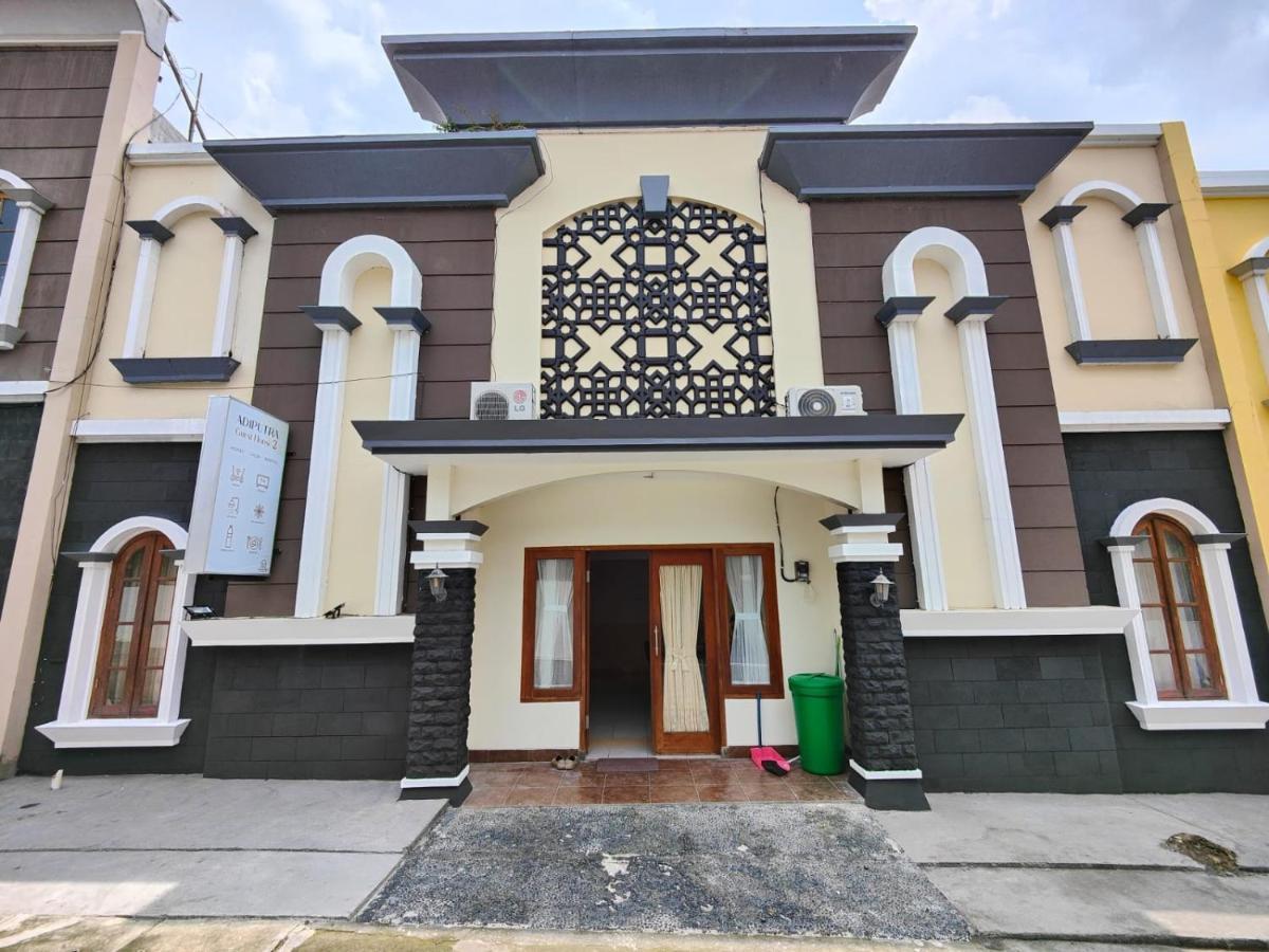Adiputra Guesthouse 2 By Homiq Ngabean المظهر الخارجي الصورة
